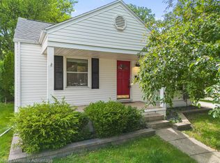 617 S Edgeworth Ave, Royal Oak, MI 48067