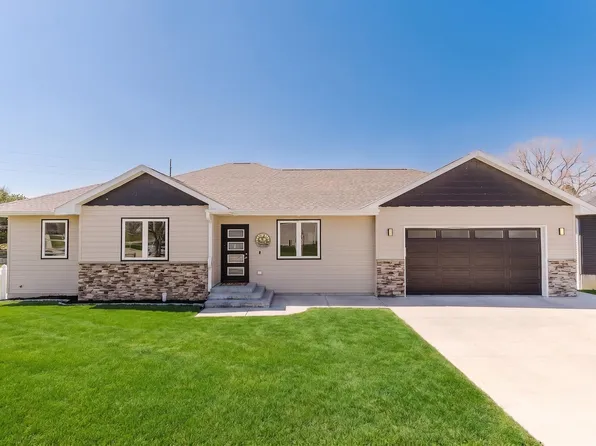 2303 Clark St, Norfolk, NE 68701