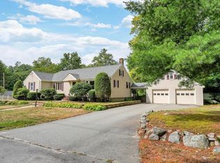 14 Briarwood Rd, Holbrook, MA 02343