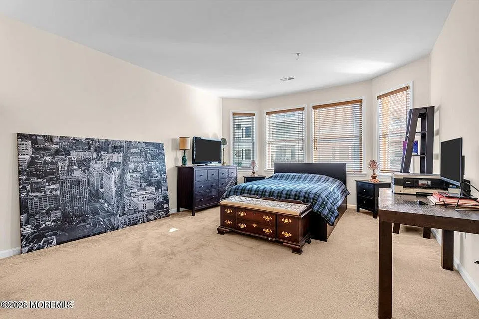 2 bed, 1592 sqft, $4,000 — Photo 4