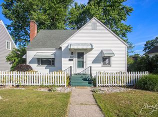 2118 Oak Ave, Muskegon, MI 49445