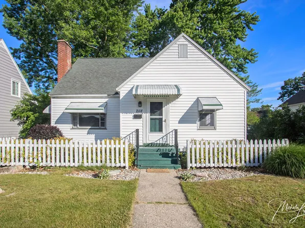 2118 Oak Ave, Muskegon, MI 49445