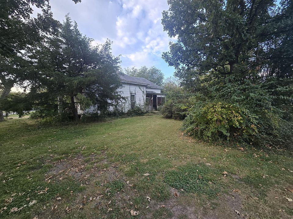 1st image of 439 Stevens St