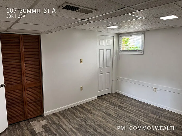 107 Summit St #A — Photo 20