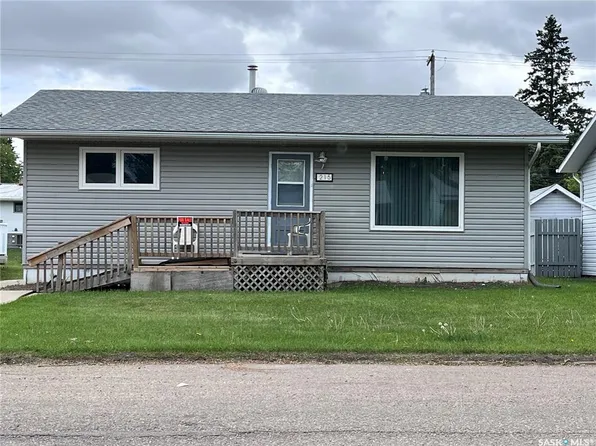 215 Burns AVENUE W, Melfort, SK S0E 1A0