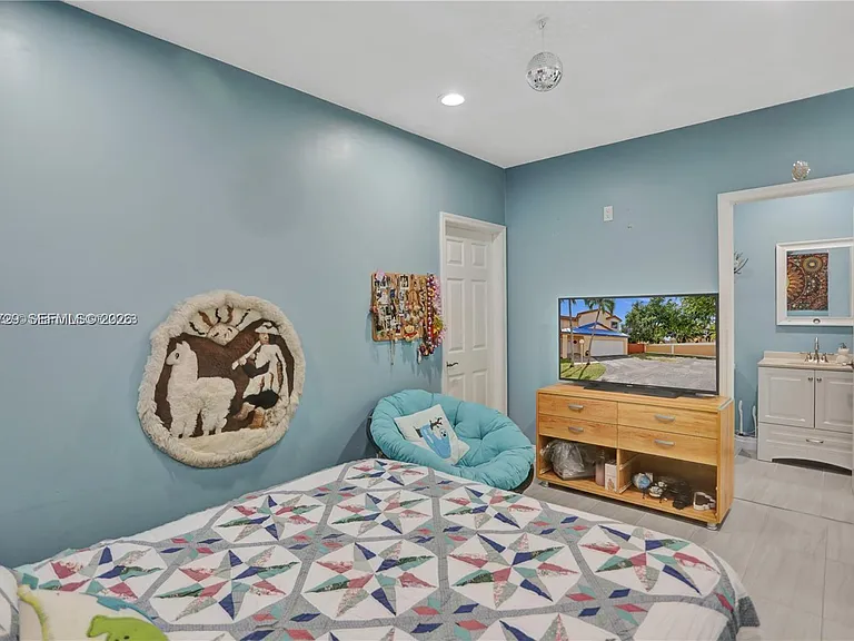 15184 SW 110th St #STUDIO — Photo 10