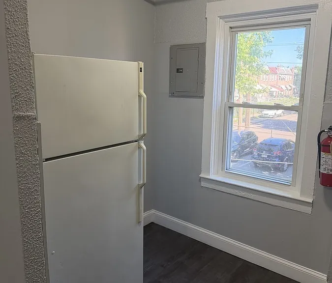 936 Simpson St #2 — Photo 10