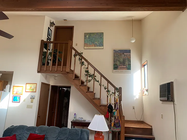 244 Surrey Dr — Photo 5