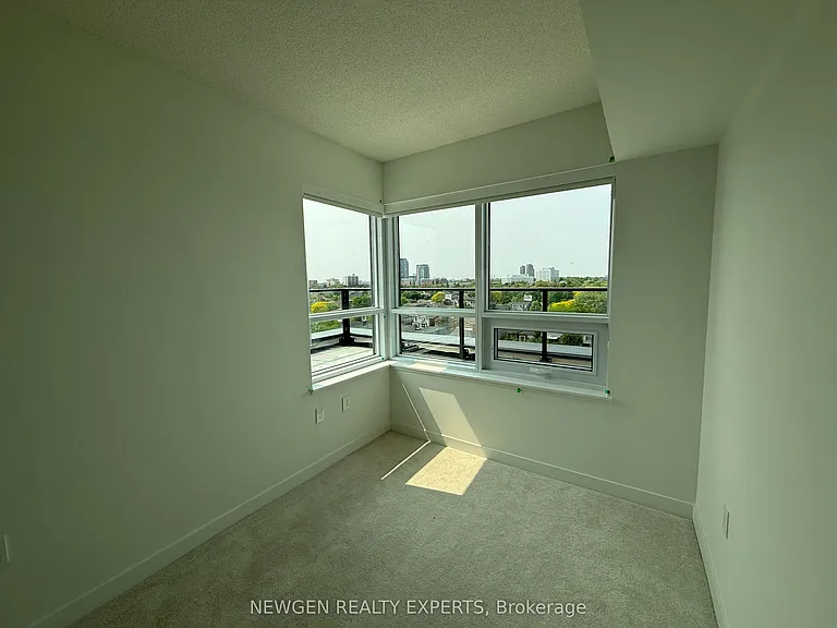 556 Marlee Ave #912 — Photo 16