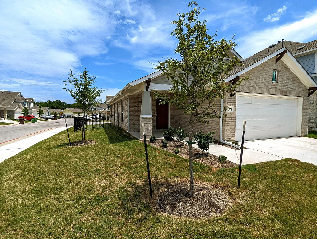 Building Photo - 2800 Joe Dimaggio Blvd #94