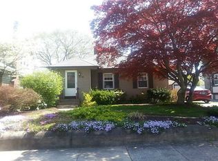 44 Oswald St, Pawtucket, RI 02861