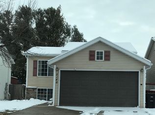 5146 9th Ave S, Fargo, ND 58103
