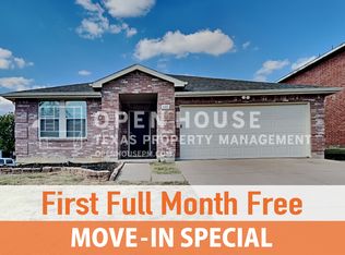 601 Silvertop Rd, Arlington, TX 76002