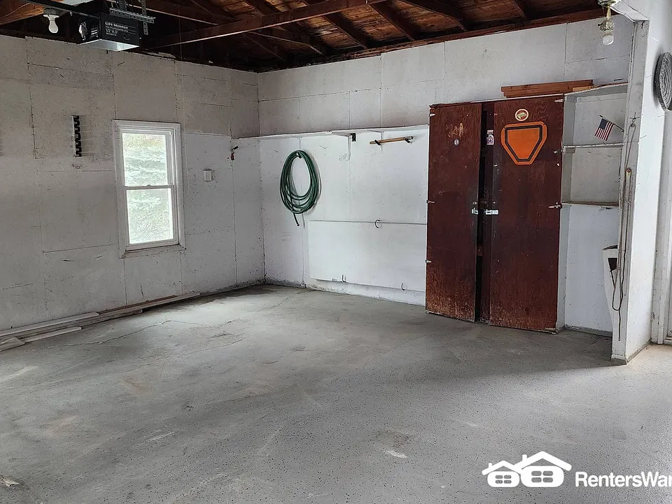 673 E Lincoln Rd