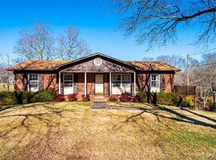 1603 5th St NE, Conover, NC 28613