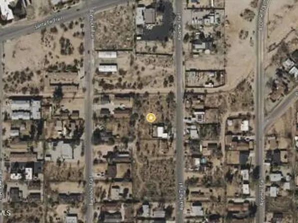 51 Apache Trl, Yucca Valley, CA 92284