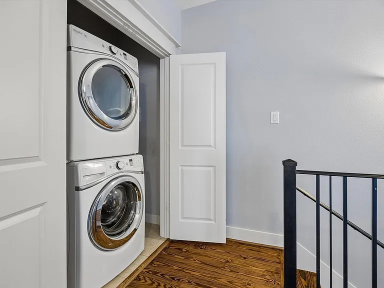 1418 Asbury St — Photo 18