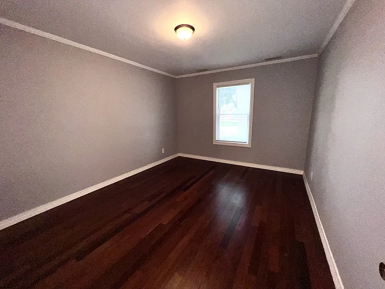 30105 Alger Blvd — Photo 9