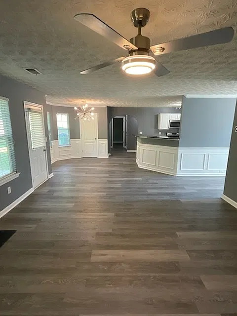 5 bed, 3.0 bath, $2,795 — Photo 4