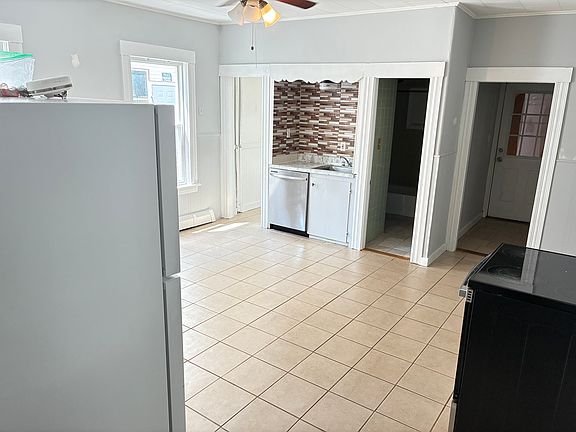 2nd image of 113 Emerald St #A