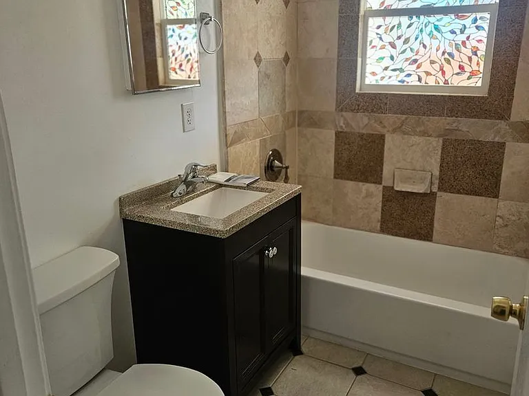 5319 Gordon Dr — Photo 7