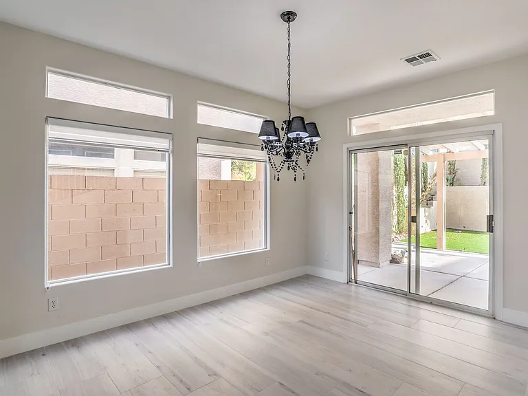 8910 Minsk Ct — Photo 6