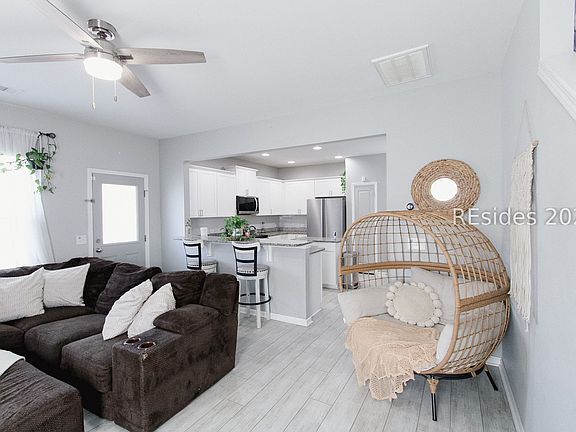 4th image of 4 Wando Place