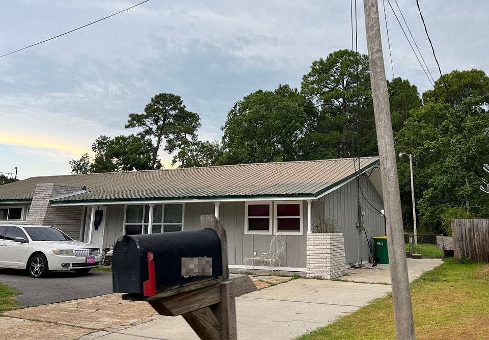 1st image of 3117 Beachview Dr