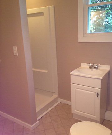 5th image of 411 Orchard Ave