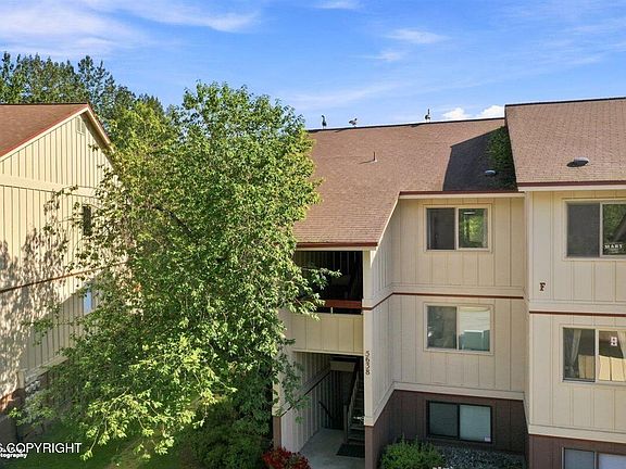 4th image of 5638 E 40th Ave Unit F301