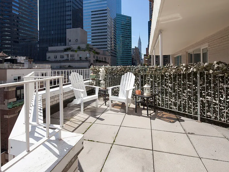 136 E 56th St #14D — Photo 3