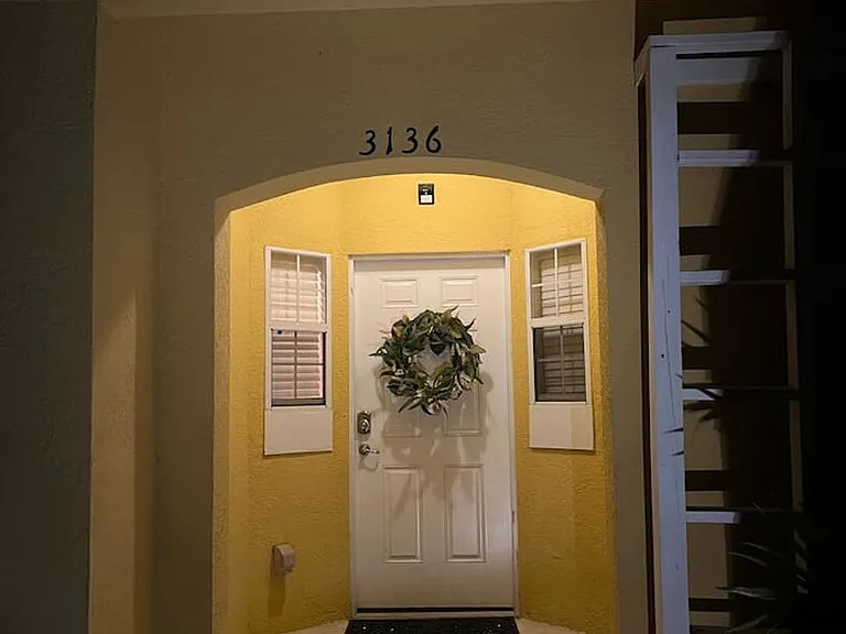 Yellow Lantana Ln — Photo 86