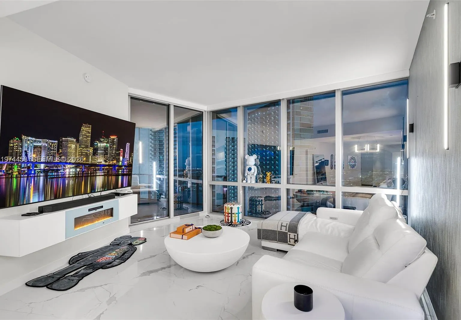 2 bed, 1559 sqft, $8,500 — Photo 3