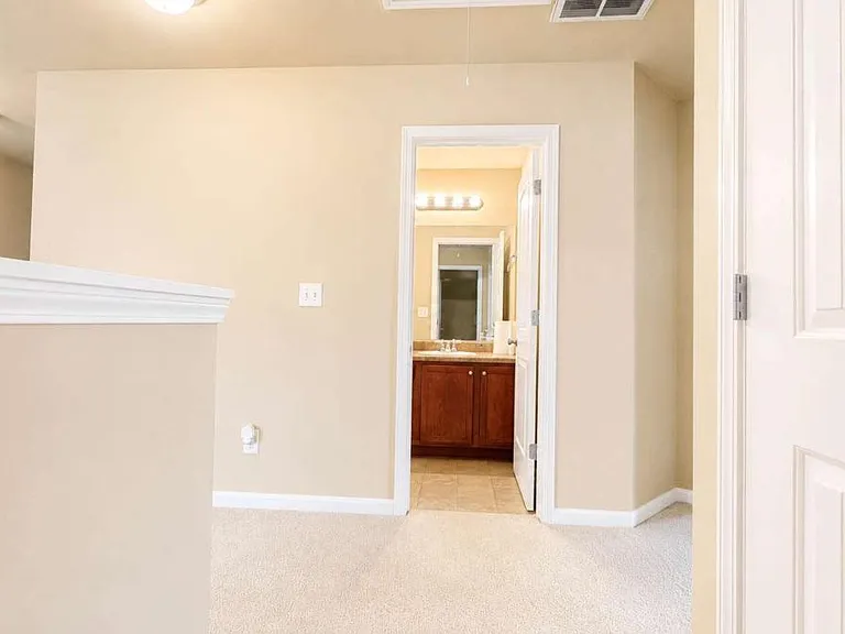 1186 Diamond Xing — Photo 23