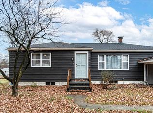 1615 Berkley Ln, Belleville, IL 62226