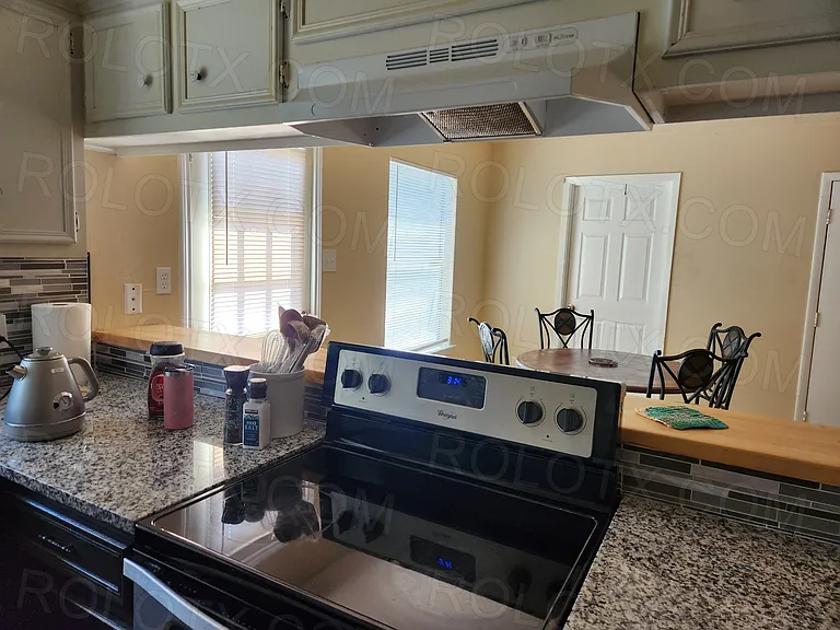 Kitchen and eating area.