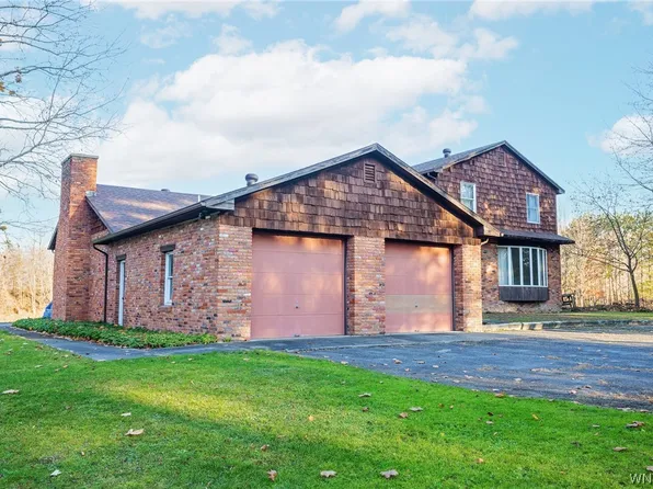 111 Clifton Ave, Batavia, NY 14020