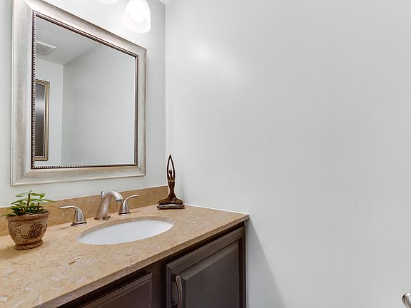 5th image of 10257 Colony Park Dr