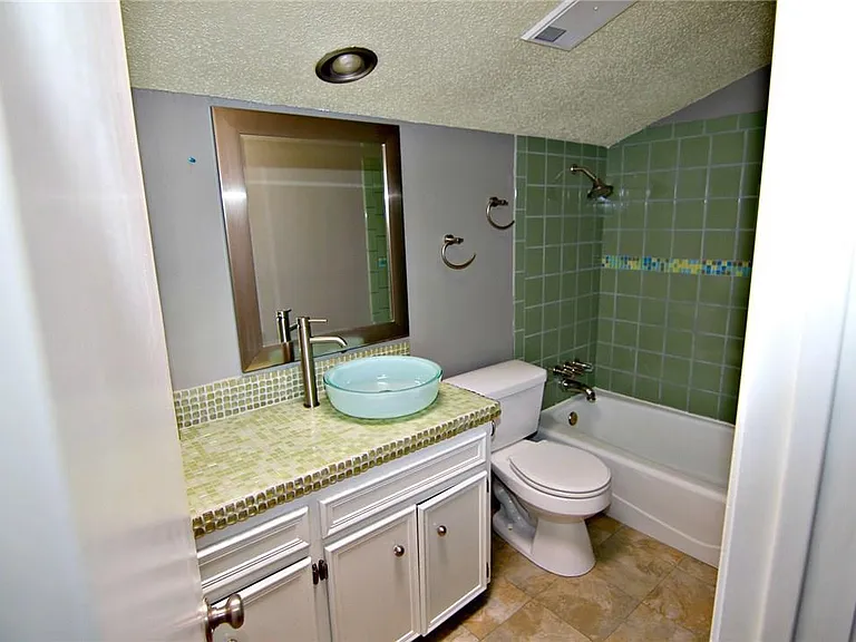 6601 Colina Ln — Photo 20