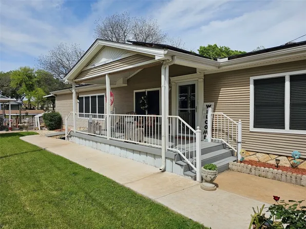 4310 Glenwood Ct, Granbury, TX 76049