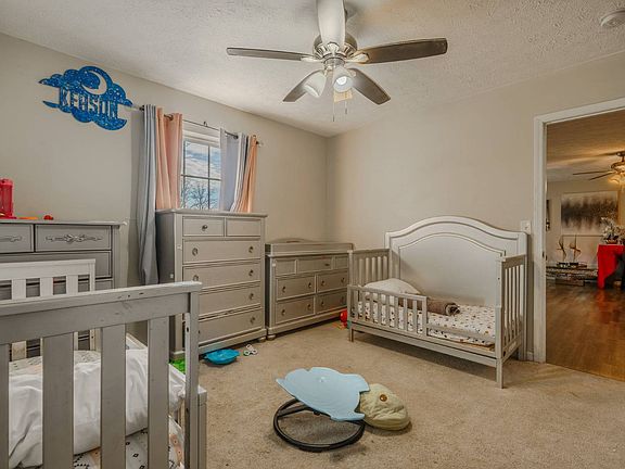 4th image of 1409 Snapp Rd