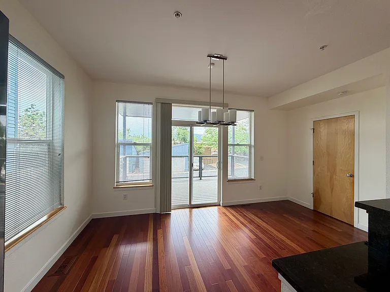 1348 Yellow Pine Ave — Photo 12