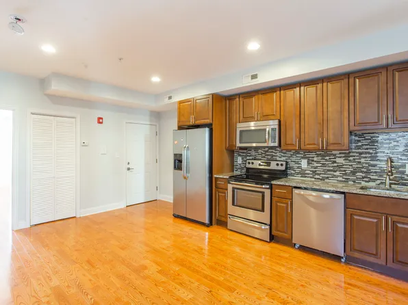 2534 Amber St #B, Philadelphia, PA 19125