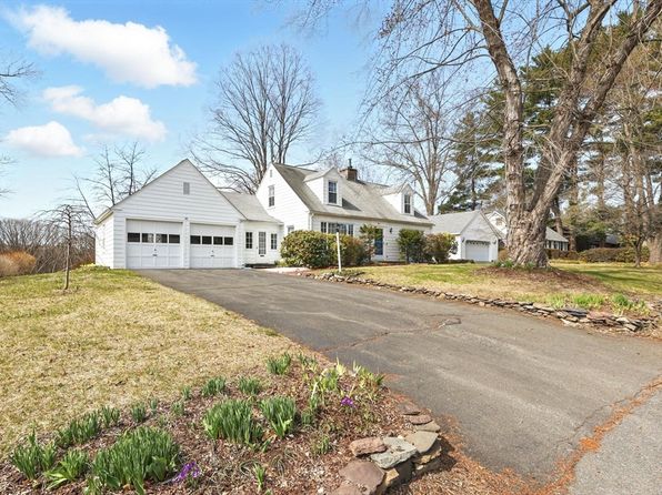 42 Mountain View St, South Hadley, MA 01075