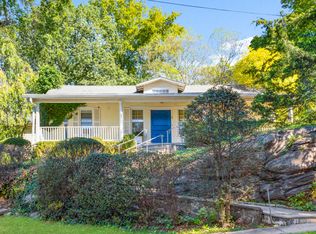 1 Beech Rd, New Rochelle, NY 10804