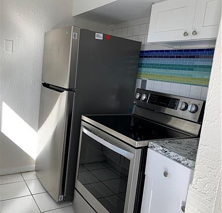 2nd image of 110 SW 20th Ave #110