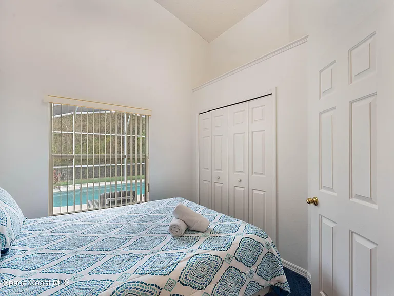 Eagle Peak Dr — Photo 12