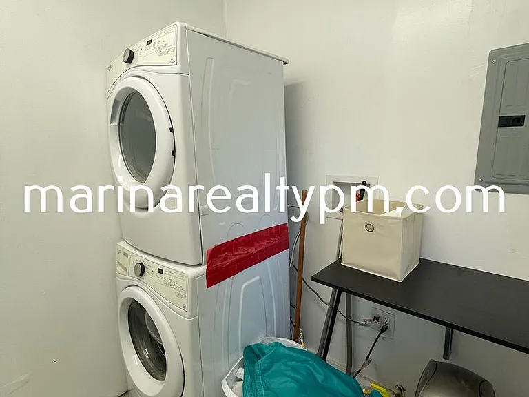 114 Carolina St #B — Photo 17