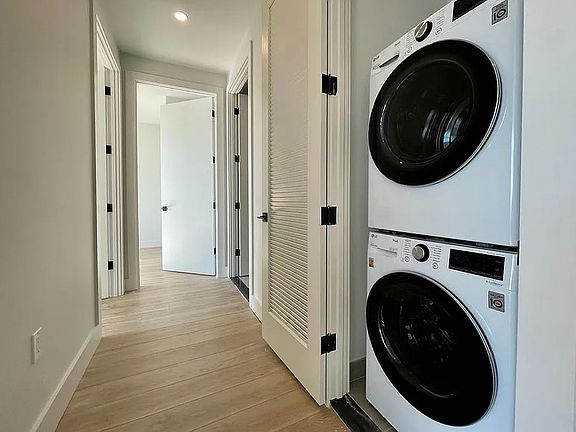 5th image of 1263 Bedford Ave #5A
