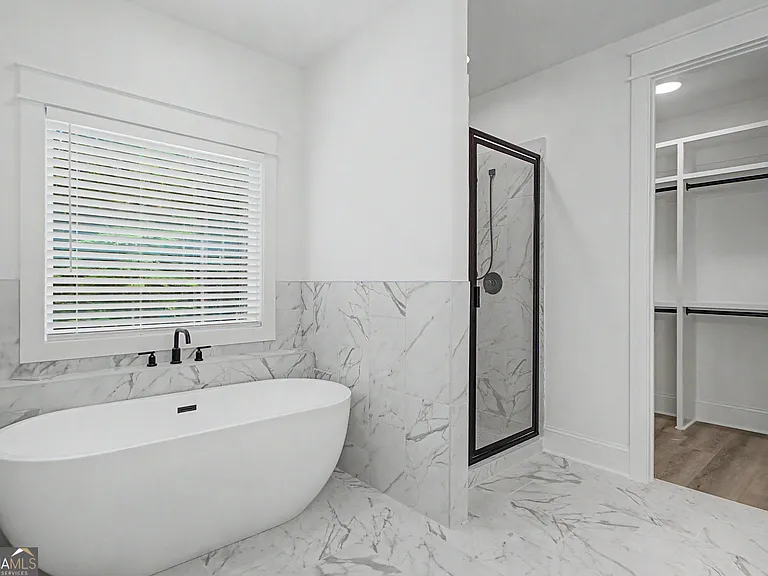 347 Crestwood Rd — Photo 13